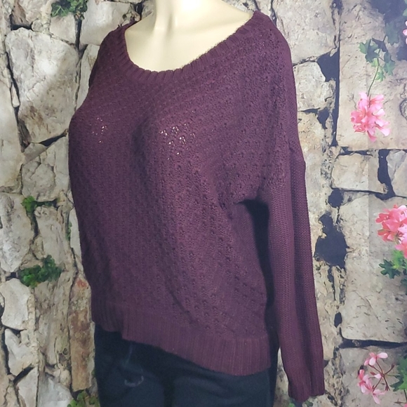 2 for 15 New American Eagle scoop neck sweater Size M - Picture 2 of 7